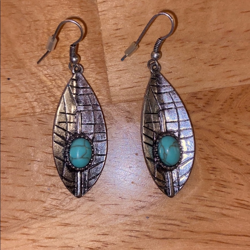 Silver/ rustic style Earrings w/ turquoise
